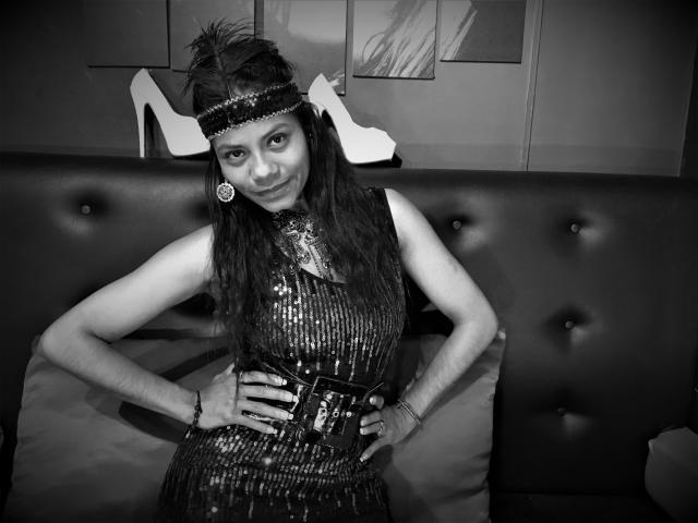 PaulettEbony - Live sex cam - 5699861