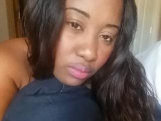 KathHott - Chat cam x with this dark hair Sexy lady 