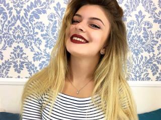 ElisSun - Chat cam sex with a standard titty Sexy girl 