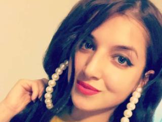 ChristaHotty - online chat xXx with this well built Young lady 