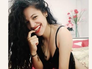 AvrilSkate - online show sexy with a shaved pubis Sexy girl 