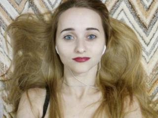 ErikaCute - chat online hard with a gaunt Hot babe 