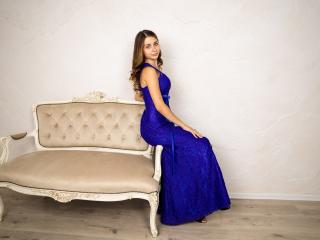 ParisCooll - Live chat sexy avec cette Chaude camgirl sexy avec des beaux nichons sur la plateforme XloveCam 