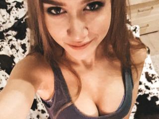 DorianaNice - Webcam porn avec cette Admirable jeune demoiselle en chaleur épilée  