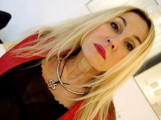 StarCrystal - Chat cam hot with this lanky Sexy mother 