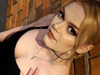 NicoleCandy - chat online porn with a average boob Young lady 