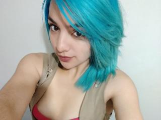 Cristtine - Live chat xXx with a regular body Young and sexy lady 