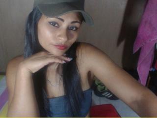 ShayraHotX - online chat nude with this latin american Young and sexy lady 