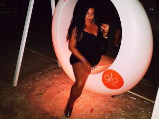 YouWantMeHOT - chat online exciting with this European Young lady 