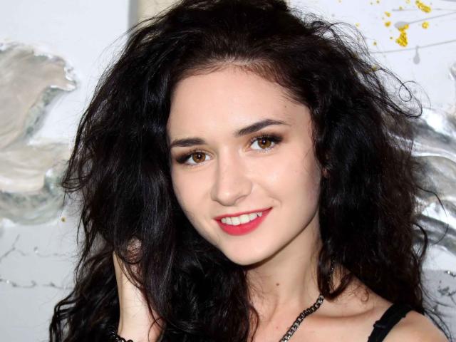 CurlyCutieQ - Live porn &amp; sex cam - 5788546