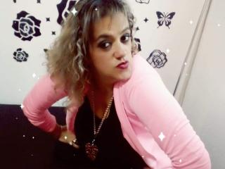 SilvanaTits - online show sex with this latin MILF 