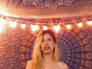 SamanthaZanne - Live chat hard with this latin american Hot chicks 