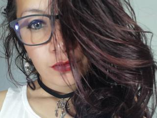 ShantalSquirt - Web cam exciting with this shaved pussy Young and sexy lady 