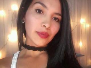 Celesste - Web cam nude with a Attractive woman 