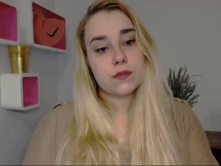 HaileyLush - Web cam exciting with this blond Girl 