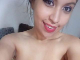 AndreitaMartinez - online chat sex with this Young lady with immense hooters 