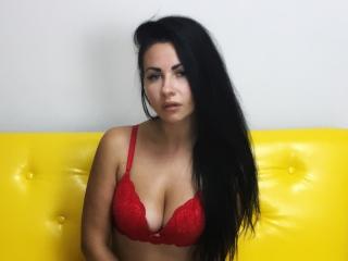 CaliFlores - Show xXx with this gigantic titty Young and sexy lady 