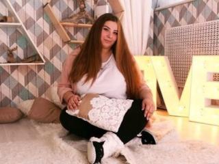 MisssBrenda - online show sexy with this so-so figure College hotties 