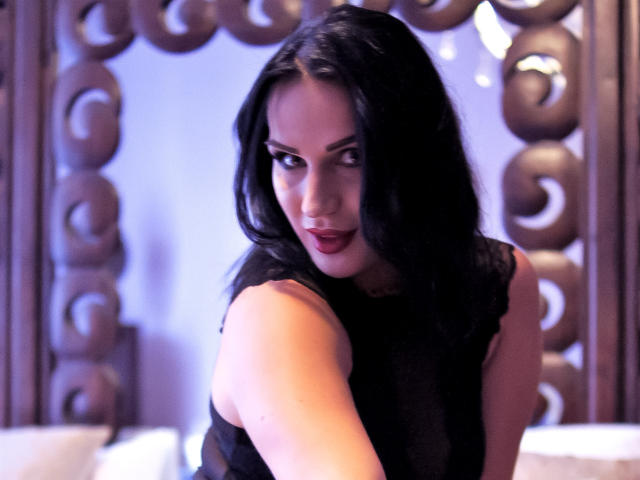 QueenCornelia - Camera khiêu dâm &amp; quyến rũ trực tiếp - 5838896