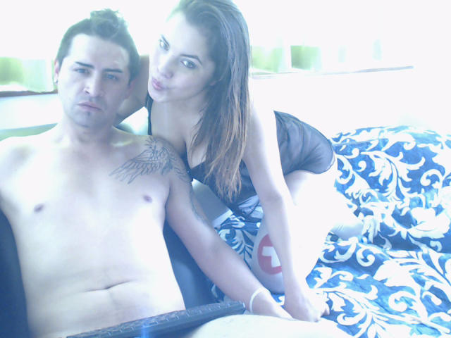 ColumbianCouple - Webcam live hot with this Couple 