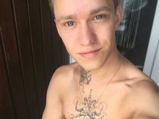 MichaelSweetBoy - Live porn &amp; sex cam - 5861466