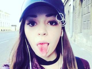 MorganKellie - Chat cam sex with this skinny body Young lady 