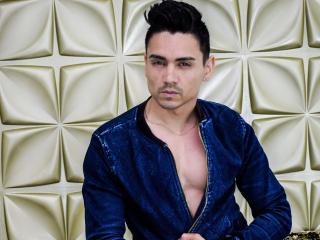 MaxinStar - Webcam live hot with this latin Men sexually attracted to the same sex 