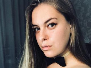 MyFavDream - Live sexy avec cette éclatante maîtresse sexy européenne sur Xlovecam 