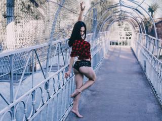 ErikaExotic - online show hard with a charcoal hair 18+ teen woman 