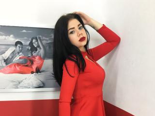 CarolineB - Chat live sex with this College hotties with average hooters 