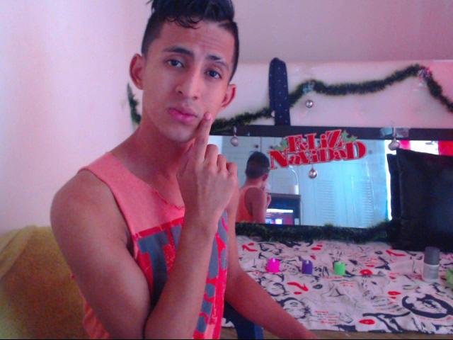 AjhalonSex - פורנו בשידור חי ומצלמת סקס - 5910126