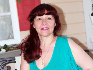 AliciaSkinner - Show live exciting with this Horny lady with a standard breast 