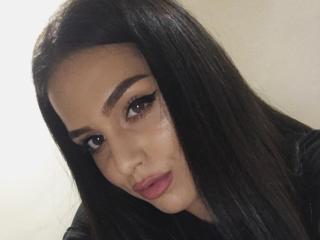 HendryxDolly - Webcam live nude with this shaved private part Sexy girl 