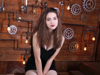 MarianneFire - online chat exciting with a standard titty Young and sexy lady 