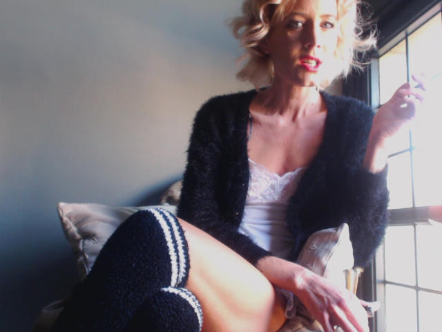 LolaBelle - Live sex cam - 5951826