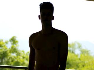 DerrickBigX - online show sex with this latin american Horny gay lads 