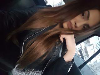 GlloryLyzzy - Show live excitant avec cette Incroyable canon sexy filiforme sur Xlove 