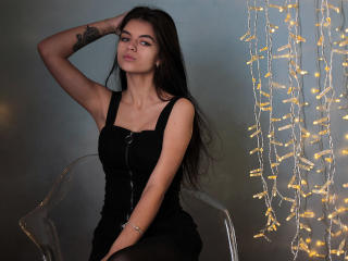 LouiseCandy - Chat live x with this shaved sexual organ Sexy girl 