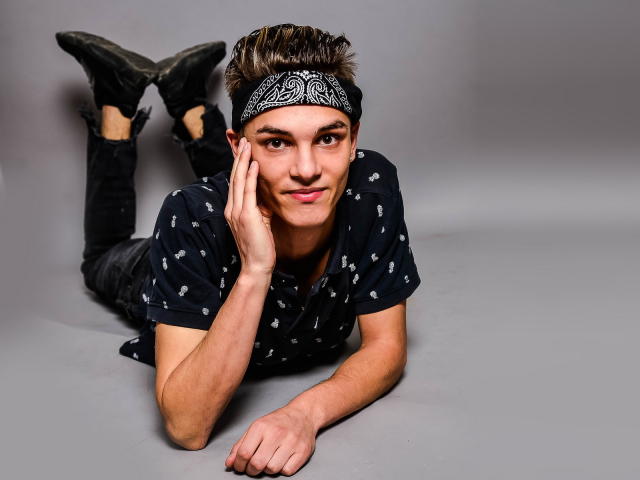 FrankieDale - Live porn &amp; sex cam - 5993331