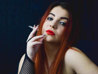 RachellDiva - Live cam sex with this shaved intimate parts Mistress 
