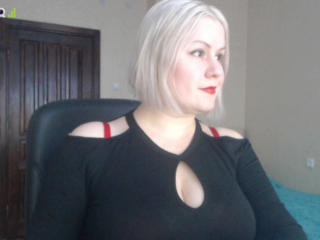 EyesCrystall69 - Webcam hot avec une Femmes au corps harmonieux  