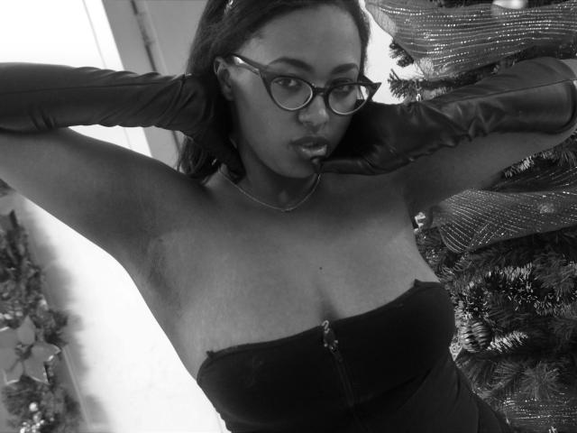 ChanelleLotus - сексуальная веб-камера в реальном времени - 6028271