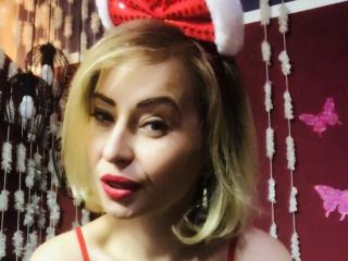 KathyVonk - Cam hard with this European Girl 