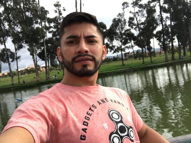 ChrisPrettyBoy - Live porn &amp; sex cam - 6034766