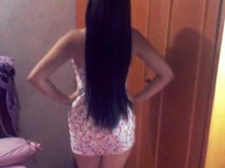 SarahChaudAnal - Cam sex avec cette Femmes rasée sur Xlovecam 