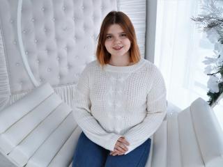PrincesChum - chat online sexy with a shaved pussy Girl 