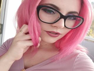 YummyDolly - Show nude with this ordinary body shape Young and sexy lady 