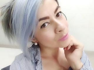 RoseChaudeX - Chat live hard with this latin Gorgeous lady 