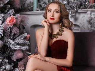 KarinaGo - online show hard with a shaved sexual organ Hot babe 