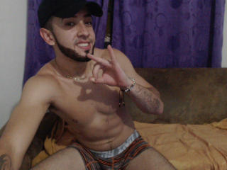 HotMarcosX - Video chat hot with this Horny gay lads 